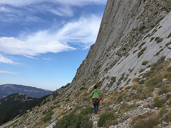 Ricard escalando en el Pedraforca.